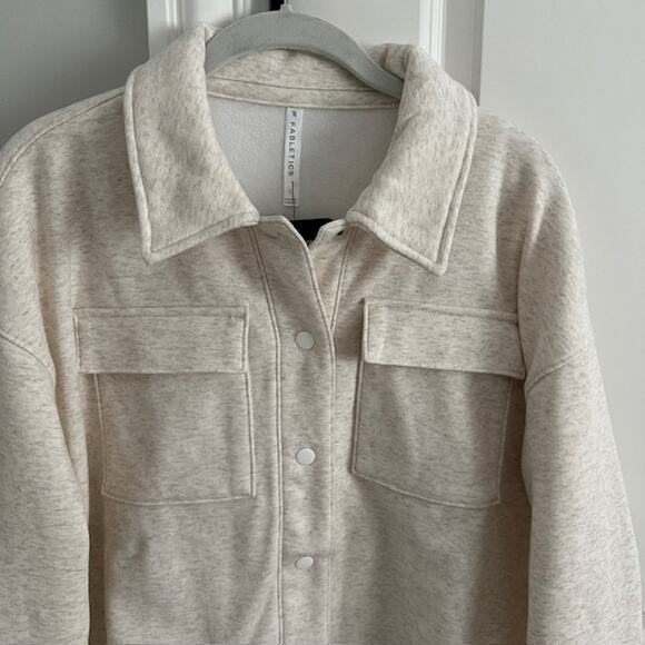 Fabletics NWT Cozy Fleece Cropped Shirt Jacket Size: L Color: Bone Heather - Picture 6 of 12